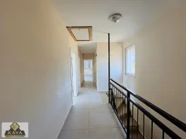 Doğa Manzaralı Kapalı Otoparklı Köşe Parsel 3+1 Villa — fotoğraf 6