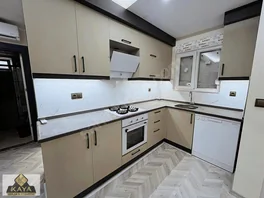 Lüks Eşyalı Önü Açık Katta 1+1 — fotoğraf 2