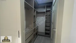 Havuzlu Güvenlikli Lüks Sitede Cam Balkonlu 3+1 Bahçe Katı — fotoğraf 8