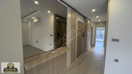 Havuzlu Güvenlikli Lüks Sitede Cam Balkonlu 3+1 Bahçe Katı — fotoğraf 17