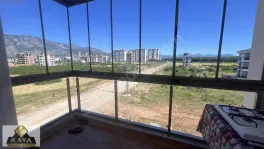 Hastane üniversite ve caddeye yakın Havuzlu Sığınaklı Katta 2+1 — fotoğraf 13