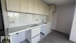 Döşemealtı Tam merkezde Cadde Üstü şık Geniş 1+1 — fotoğraf 1