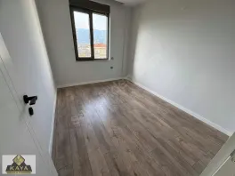 Havuzlu Lüks Site İçi Ebeveyn Banyolu Yerden Isıtmalı 2+1 — fotoğraf 14