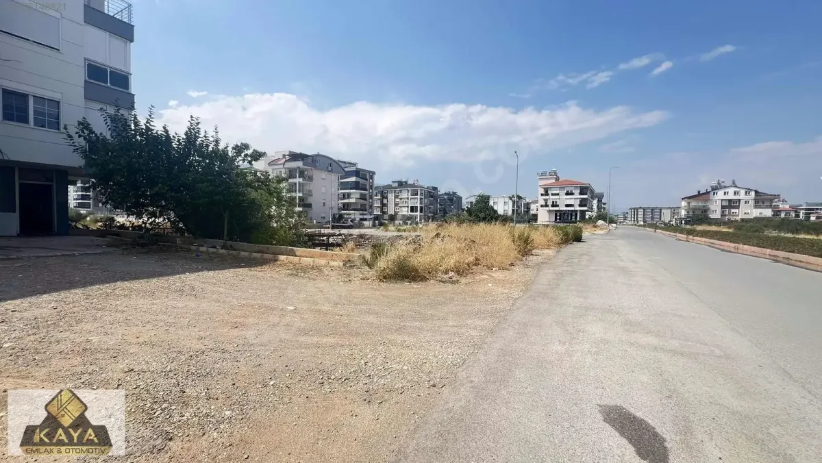 Cadde üstü kiralık işyeri — fotoğraf 1