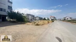 Cadde üstü kiralık işyeri — fotoğraf 1