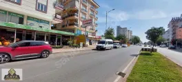 Atatürk caddesi üzerinde 70 m2 depo 70 m2 giriş 70 m2 asma tavan — fotoğraf 1