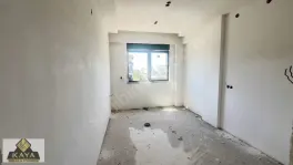 Site kalitesinde giyinme odalı ebeveyn banyolu geniş 2+1 — fotoğraf 14