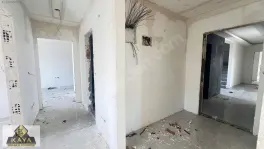 Site kalitesinde giyinme odalı ebeveyn banyolu geniş 2+1 — fotoğraf 18