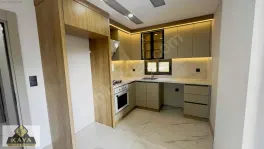 Giyinme odalı ebeveyn banyolu önü park alanı 3+1 — fotoğraf 2