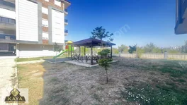 Bahçeyaka Mh Site İçi Doğalgazlı Ebeveyn Banyolu 3+1 — fotoğraf 4