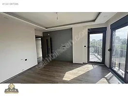 Krediye Uygun Köşe Başı Parsel Önü Tamamen Park Alanı Katta — fotoğraf 3