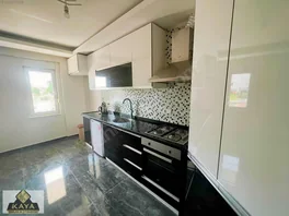 Beyazsaray 2. Kısımda Geniş Mutfaklı Doğalgazlı 3+1 125 M2 — fotoğraf 2
