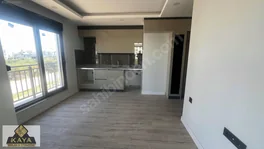 Cadde Üstü Aynı Binada 6 Adet Lüks Geniş Balkonlu 1+1 — fotoğraf 1