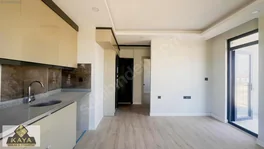 Cadde Üstü Aynı Binada 6 Adet Lüks Geniş Balkonlu 1+1 — fotoğraf 4