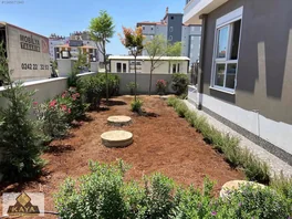 Yenıköyde Klimalı Katta Lüks 1+1 Kiralık — fotoğraf 4