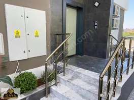 Yenıköyde Klimalı Katta Lüks 1+1 Kiralık — fotoğraf 8