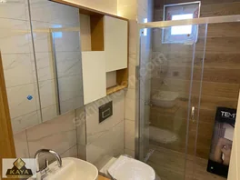 Yenıköyde Klimalı Katta Lüks 1+1 Kiralık — fotoğraf 19