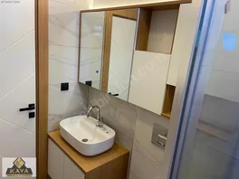 Yenıköyde Klimalı Katta Lüks 1+1 Kiralık — fotoğraf 20