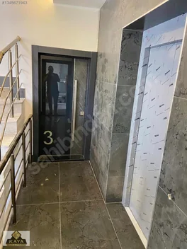 Yenıköyde Klimalı Katta Lüks 1+1 Kiralık — fotoğraf 22