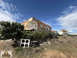 1 Daire 2 Dükkan 375 M2 Arsa İçerisinde Acil Satılık — fotoğraf 3
