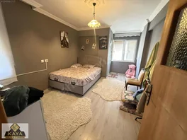1 Daire 2 Dükkan 375 M2 Arsa İçerisinde Acil Satılık — fotoğraf 5